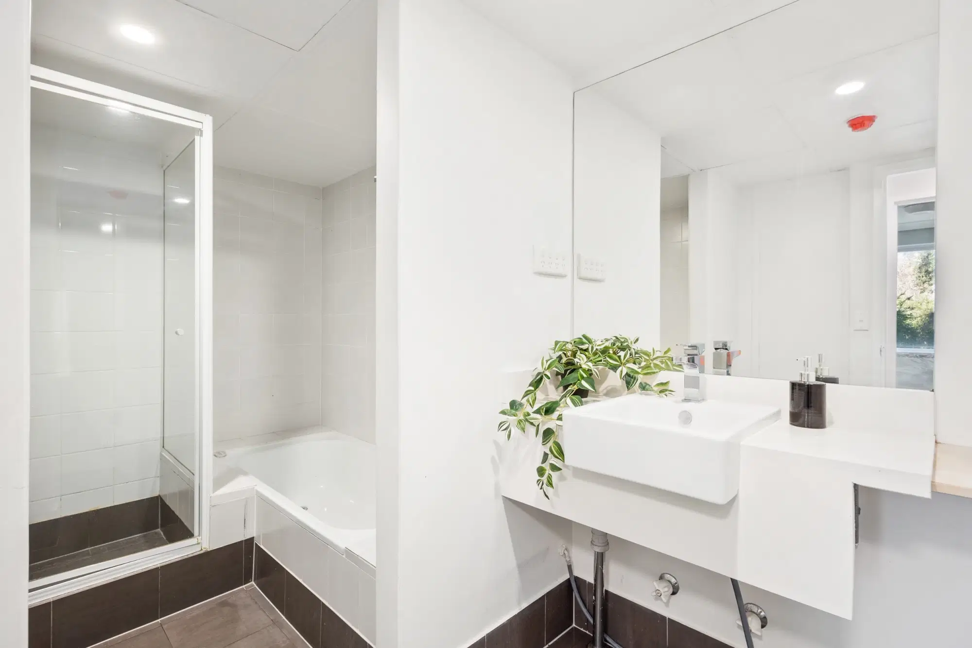 Juno House, Perth – Trio Plus 01