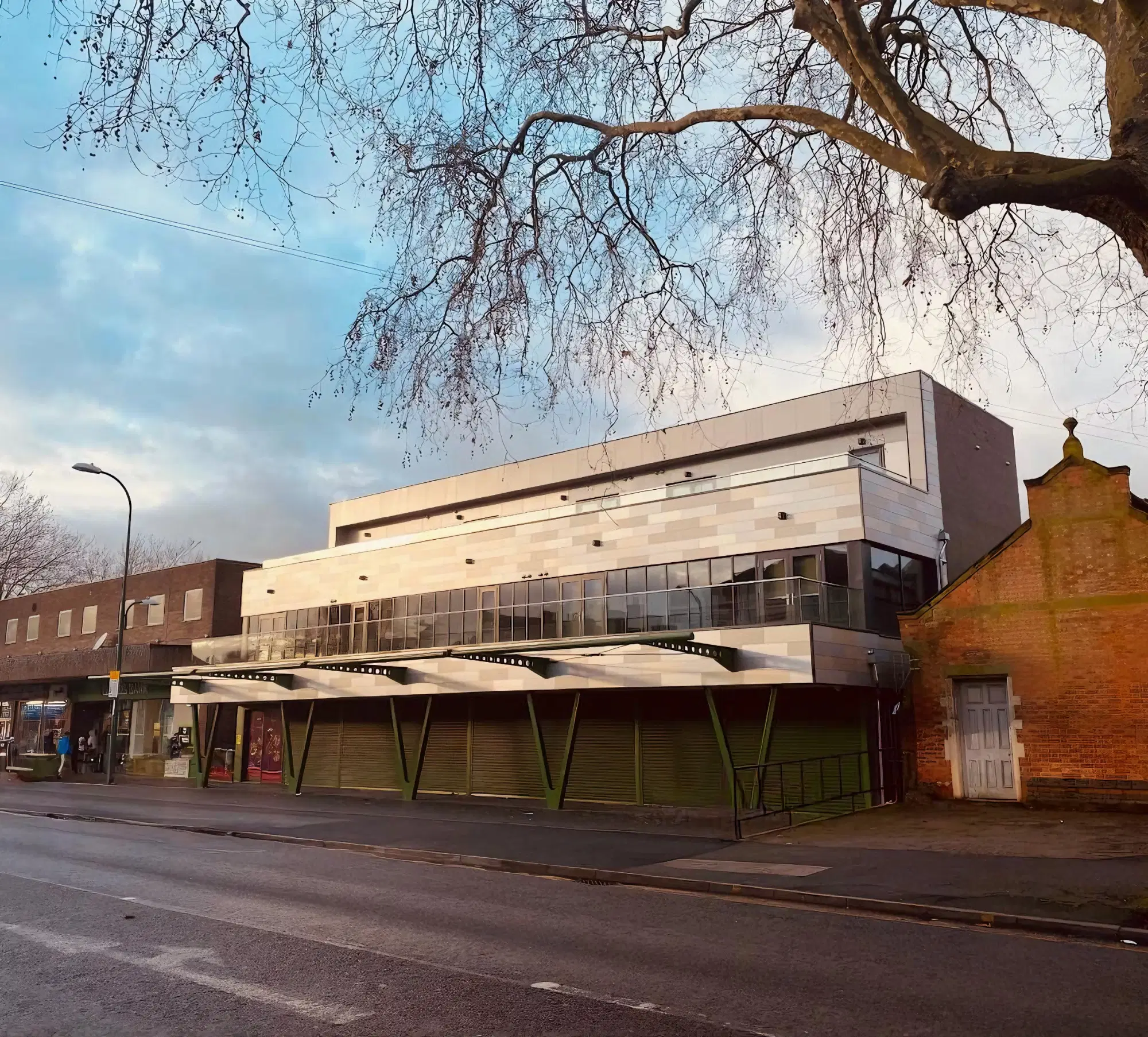 Makkah House, Nottingham – Exterior