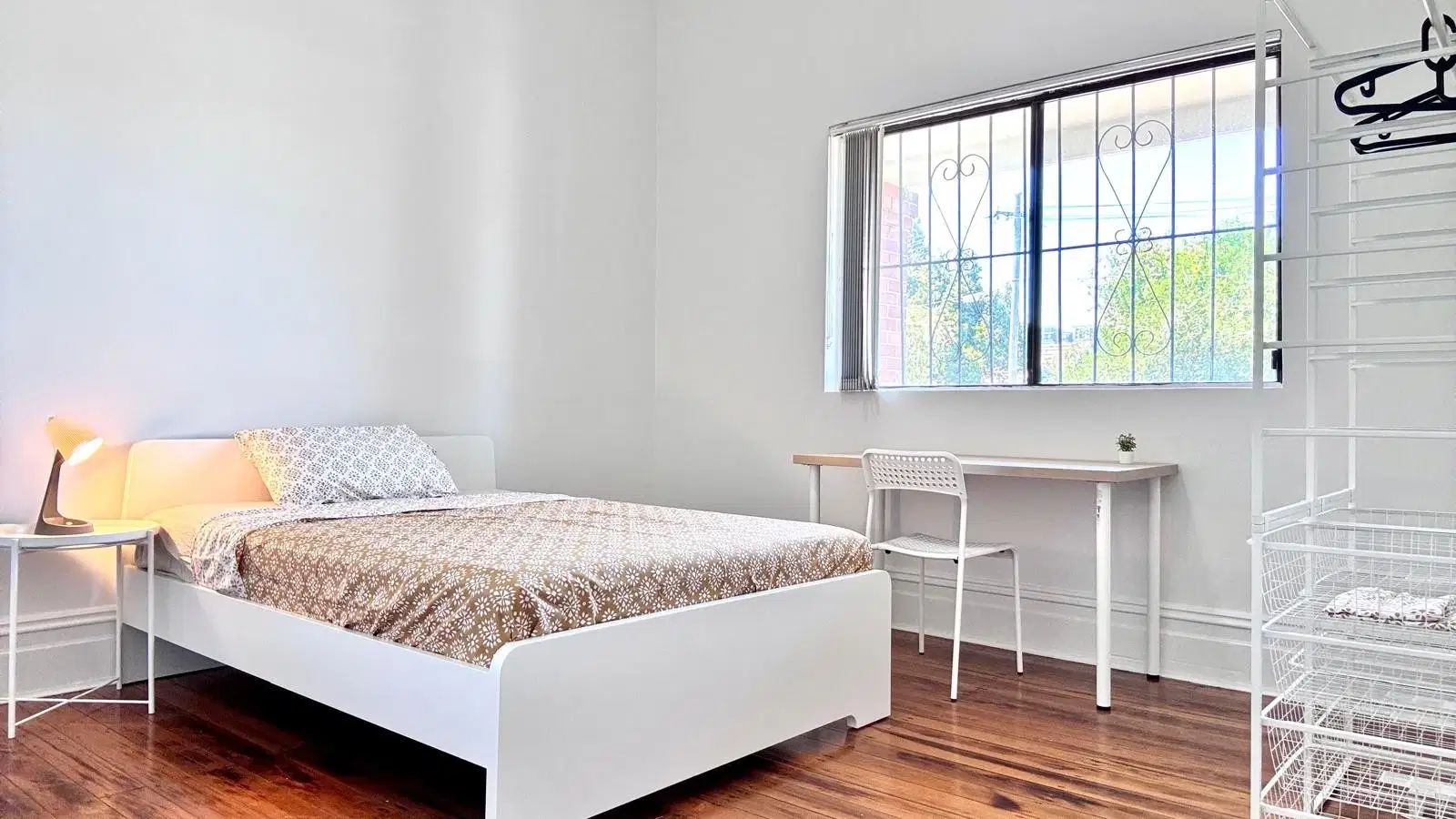 Room in a 5 Bedroom Apartment, Fore St, Canterbury, Australia NSW 2193