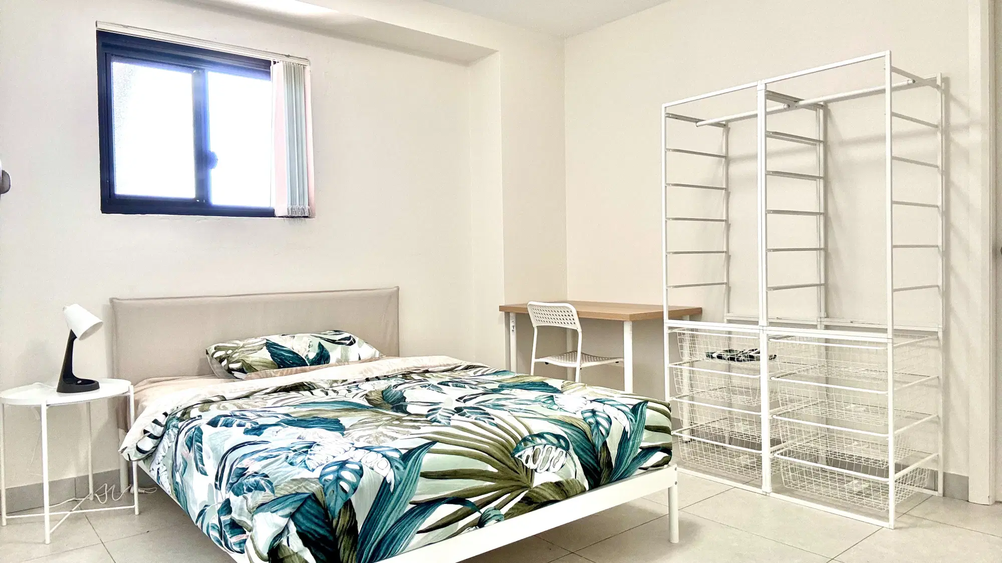 Room in a 7 Bedroom Apartment, Young St., Croydon, Australia NSW 2132