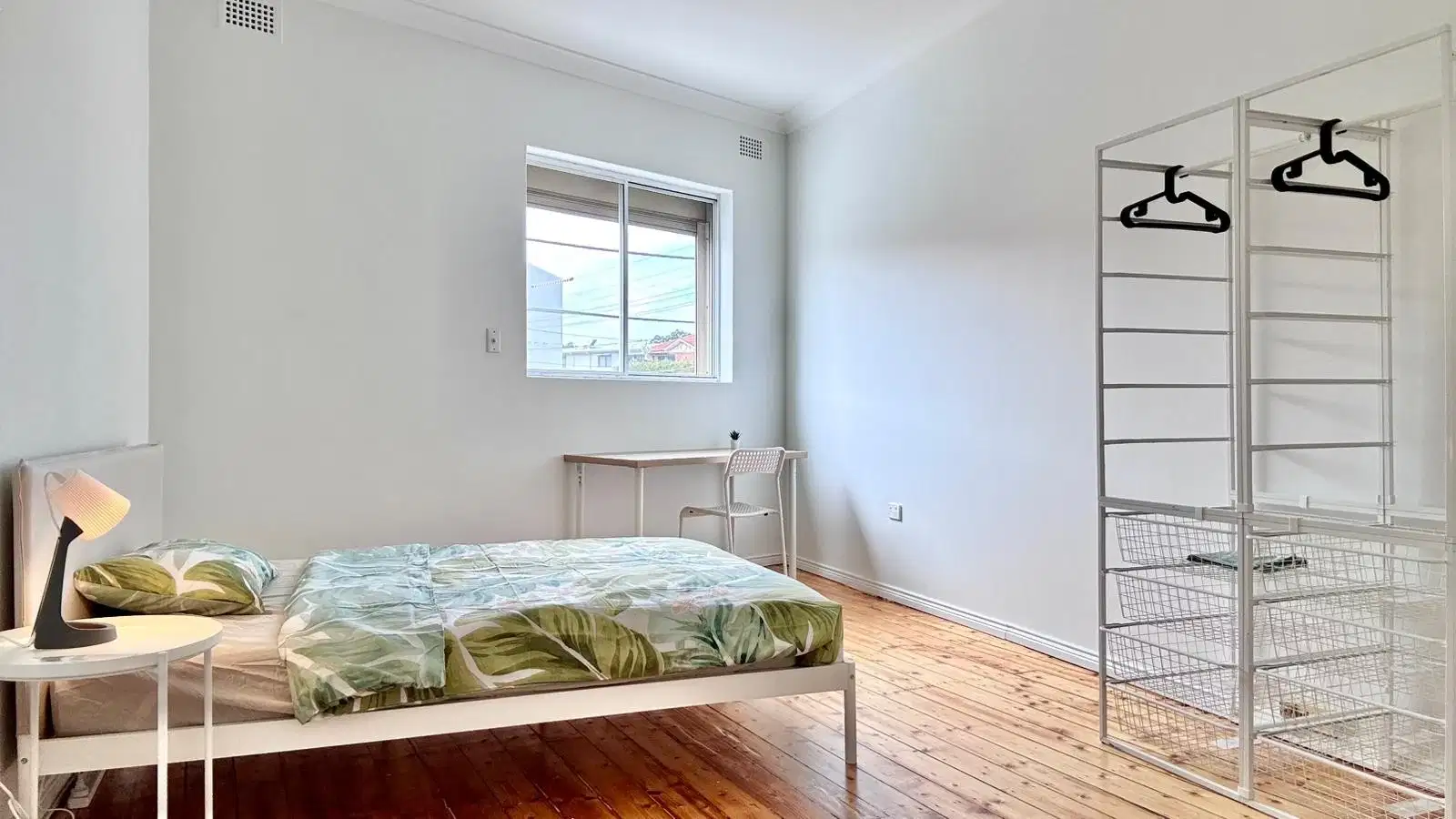 Room in a 4 Bedroom Apartment, Perry St, Matraville, Australia NSW 2036