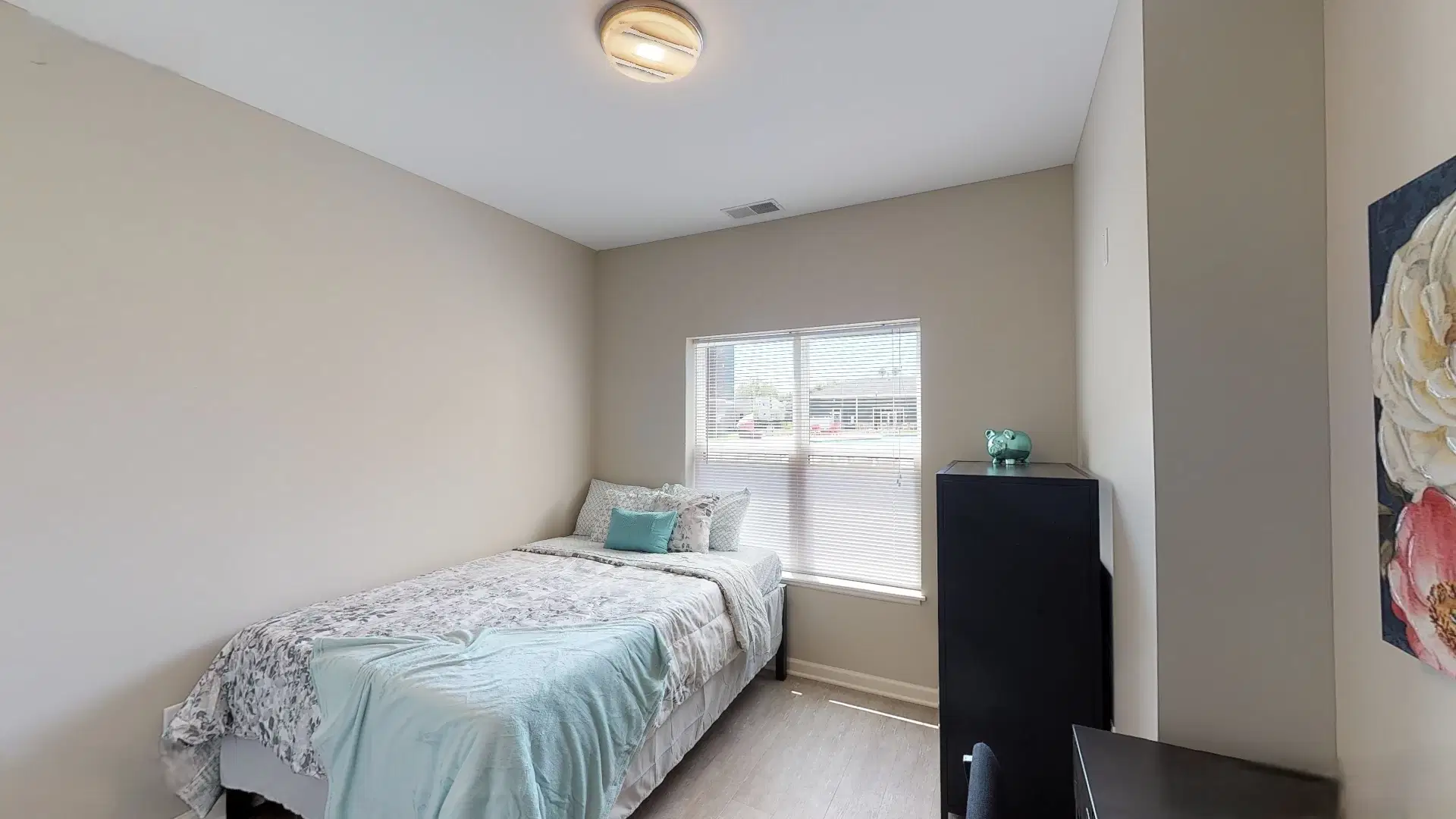 Monarch 716, Buffalo – D2 - 4 Bed 4 Bath