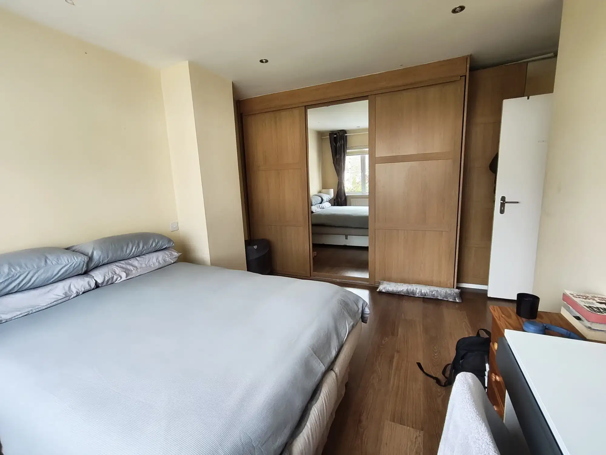 Room in a 7 Bedroom House, 41 Ballinteer Crescent, Ballinteer, Dublin D16 E657