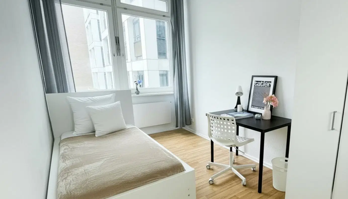 RM Bismarckstraße 72, Berlin – Room In 4 Bed 1 Bath (#B32.4.)