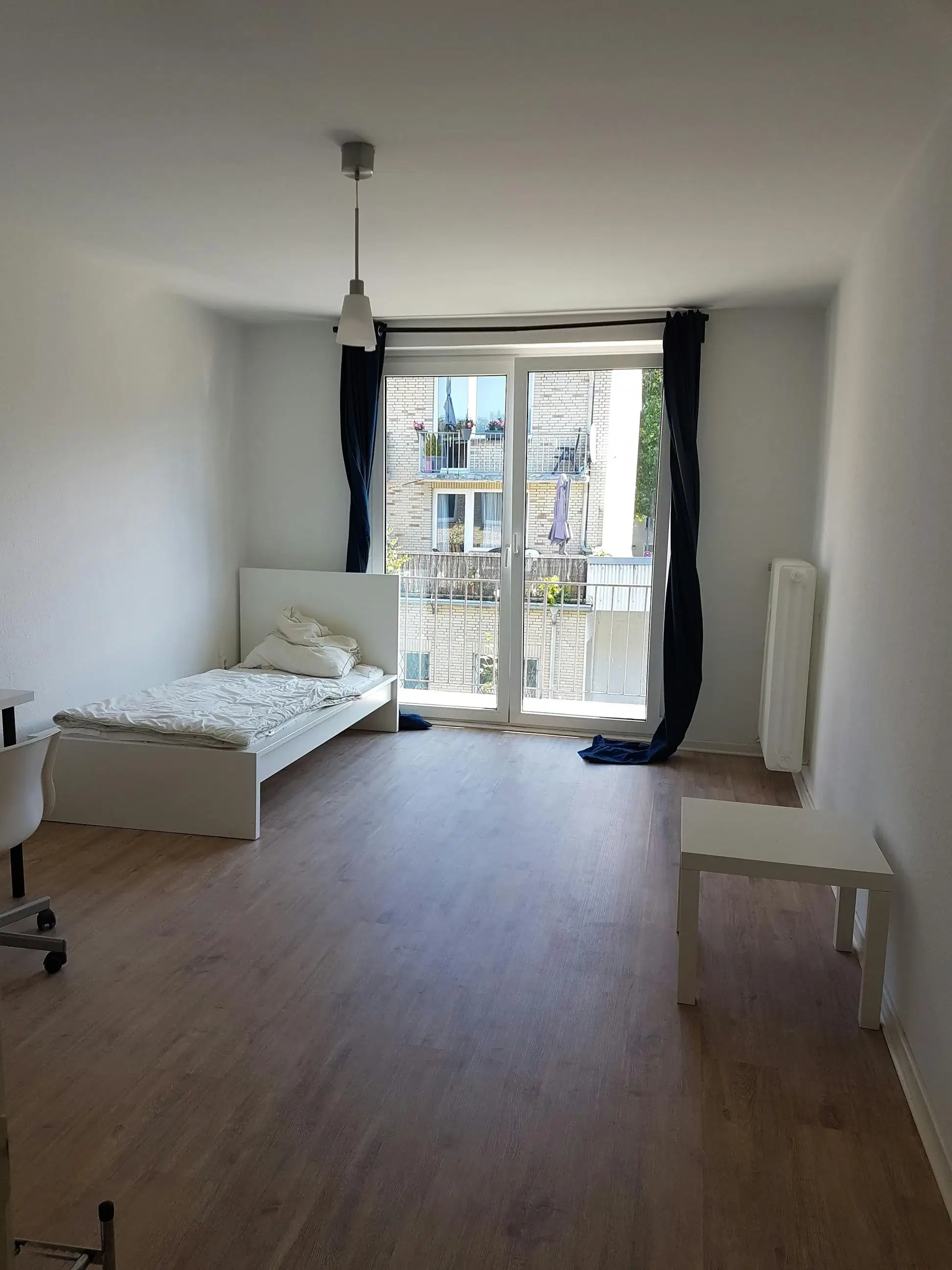RM Kieler Straße 391b, Hamburg – Room in 6 Bed 1 Bath