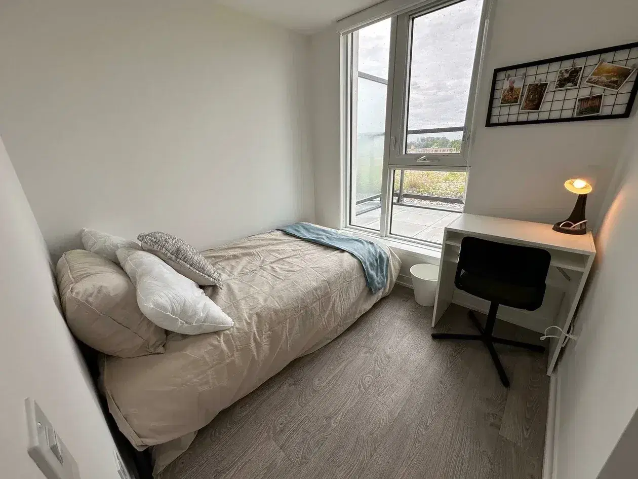 H4U North York Room - 570 Wilson Avenue, Toronto