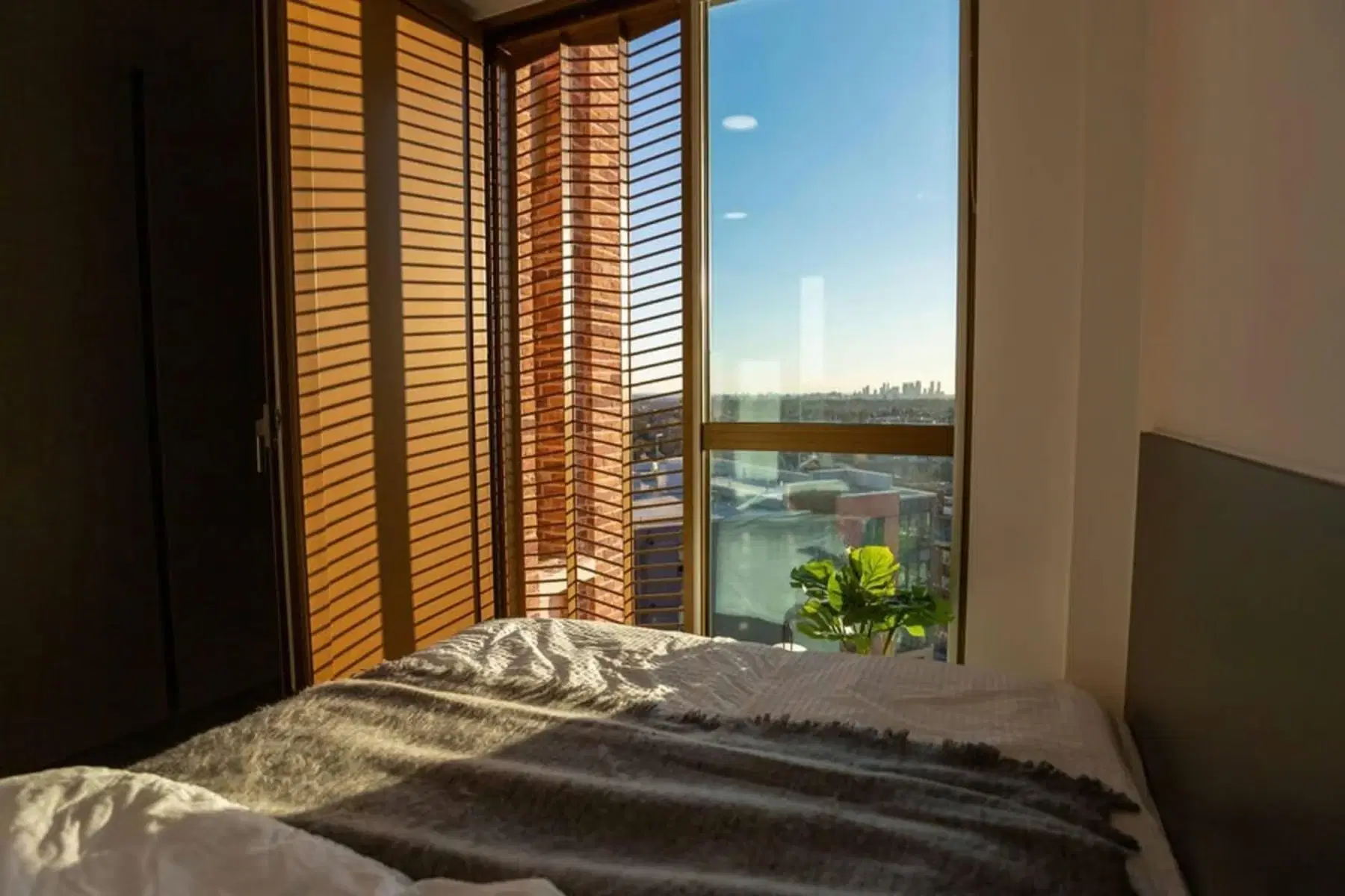 The Valentine, London – 8 Bed Ensuite