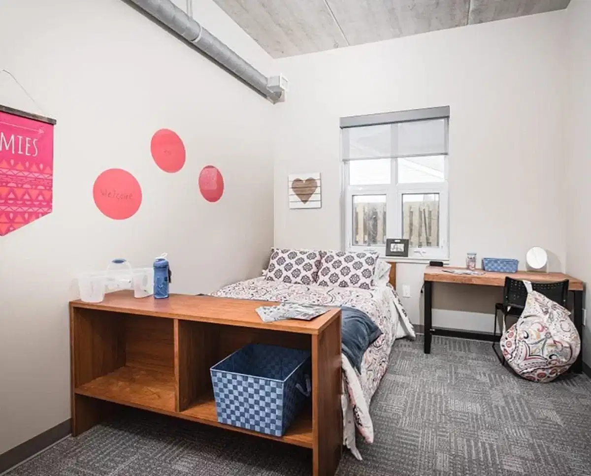 Regent - 51 Lake St., St. Catharines
