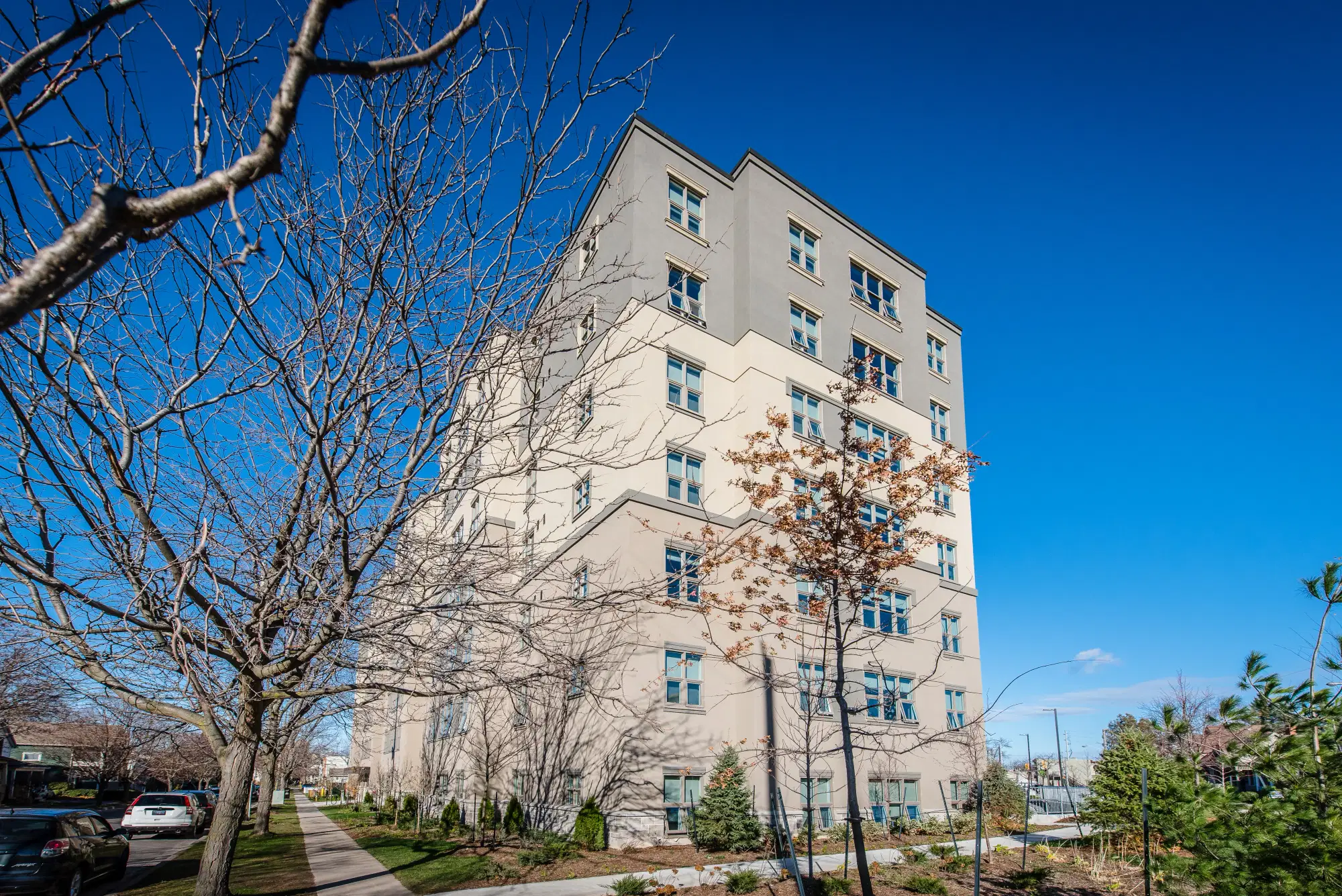Regent - 51 Lake St., St. Catharines – Exterior