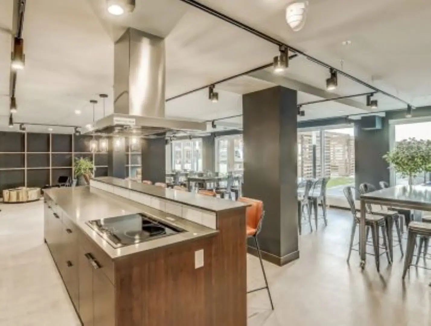 Aria, Calgary – Common Area