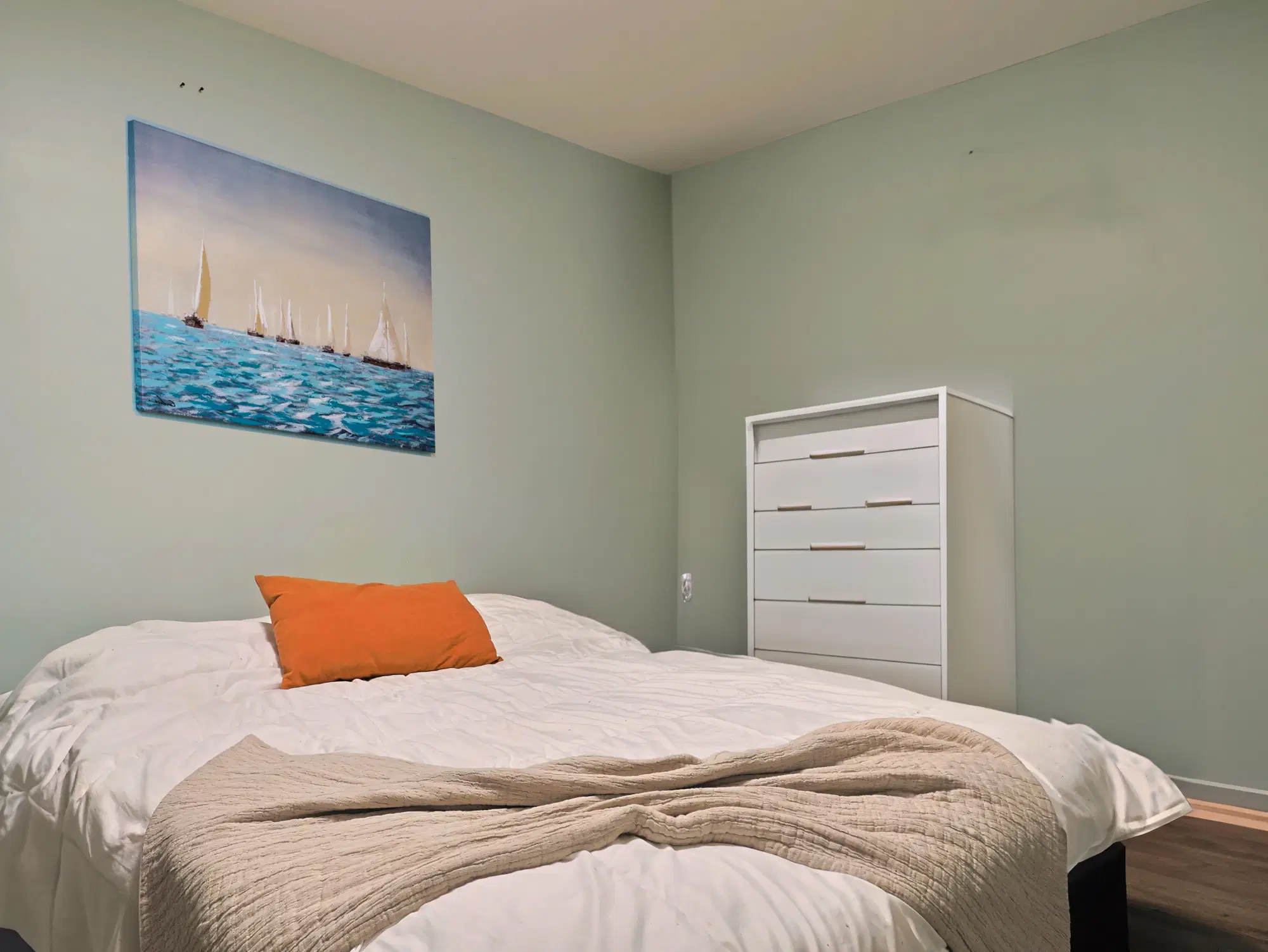 2577 E 43rd Ave, Vancouver – Room in a 1 Bed 1 Bath | Hiroshima Room