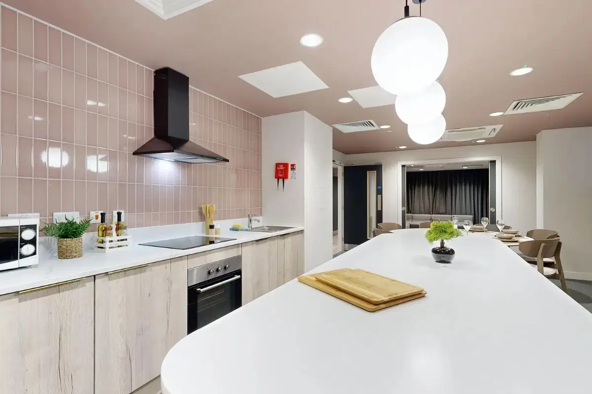 GoBritanya Briggate Studios, Leeds – Kitchen