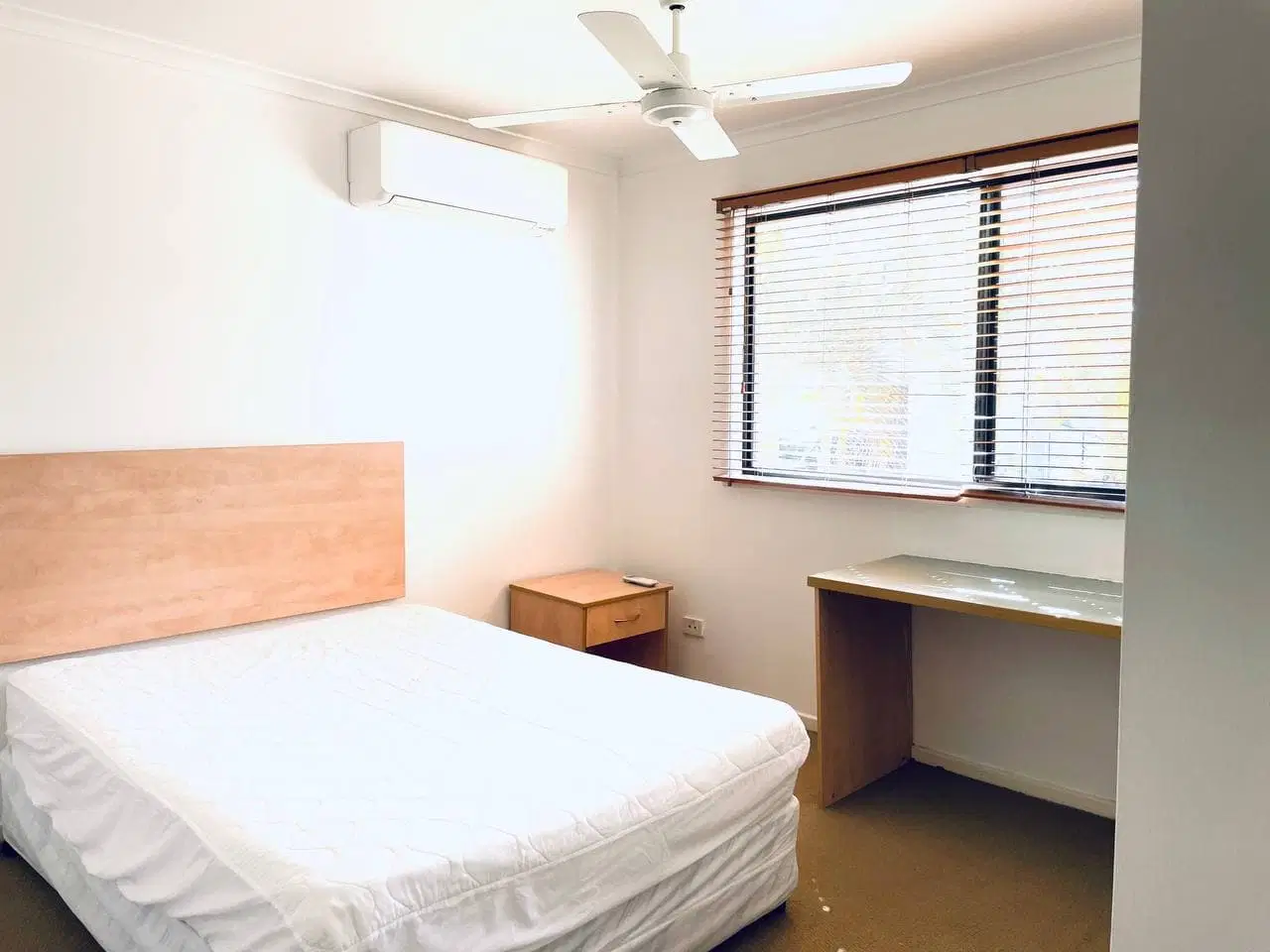 University Park Accommodation, Brisbane – Cambridge Room
