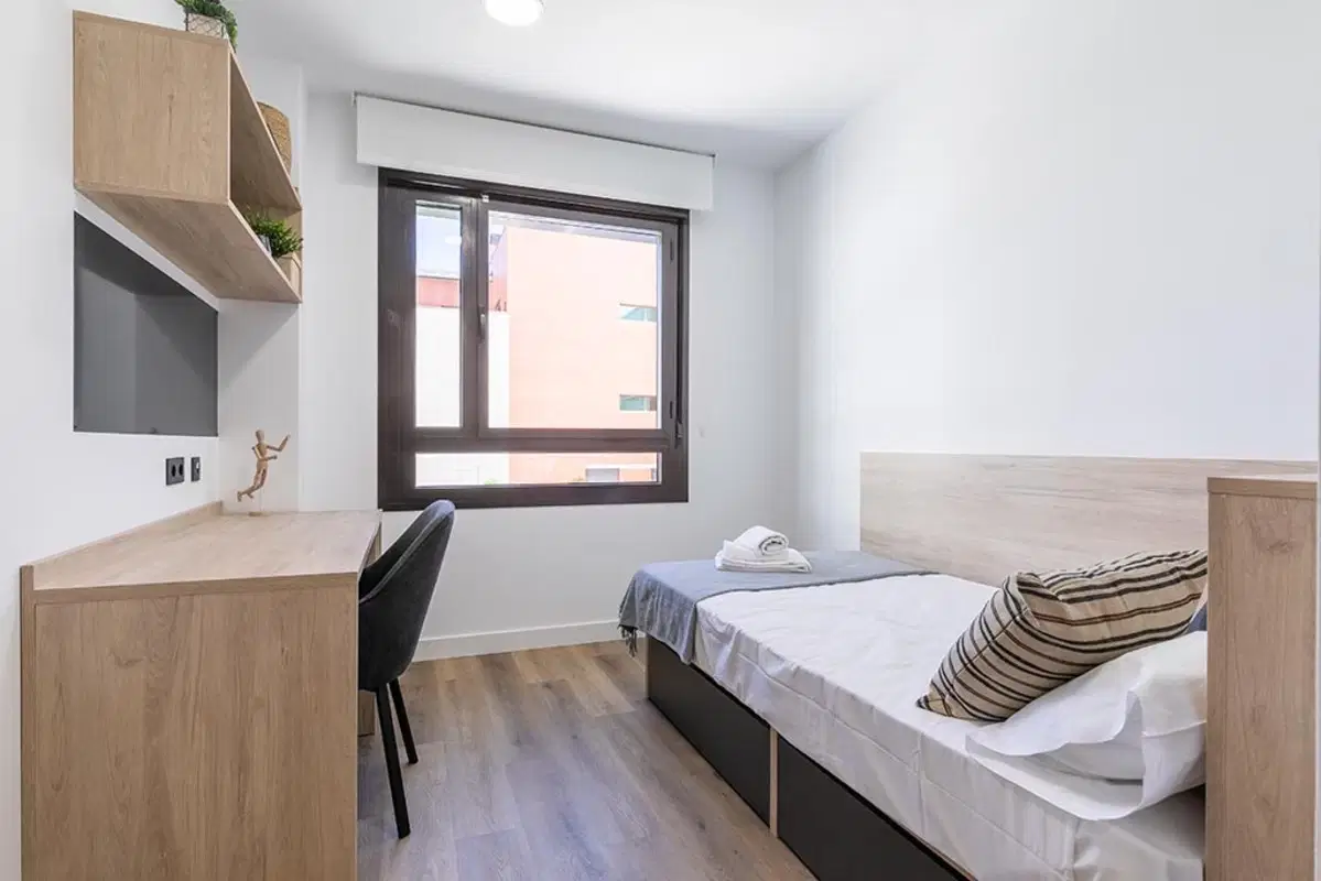Micampus Tovar 6, Madrid – Extra Single Room