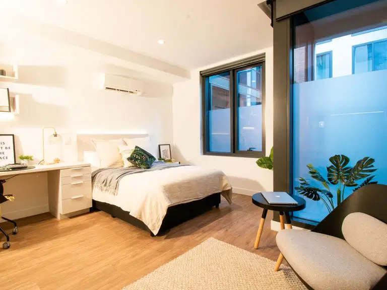 Yugo Berkeley Street, Melbourne – Executive Studio CBD View