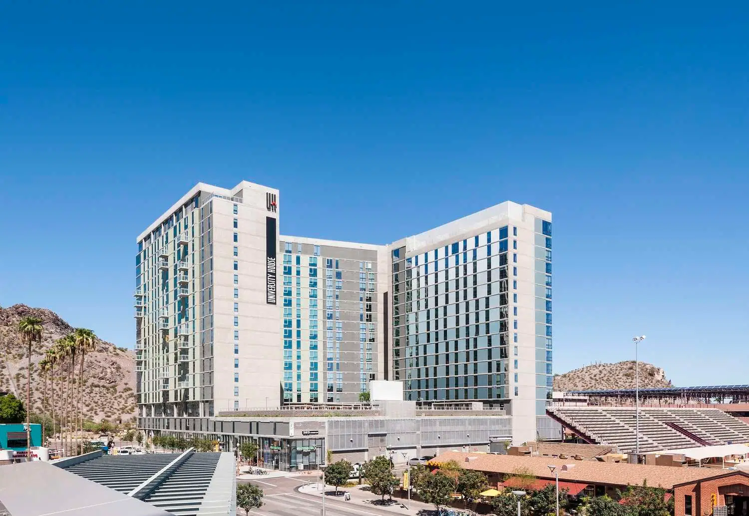 University House, Tempe – Exterior