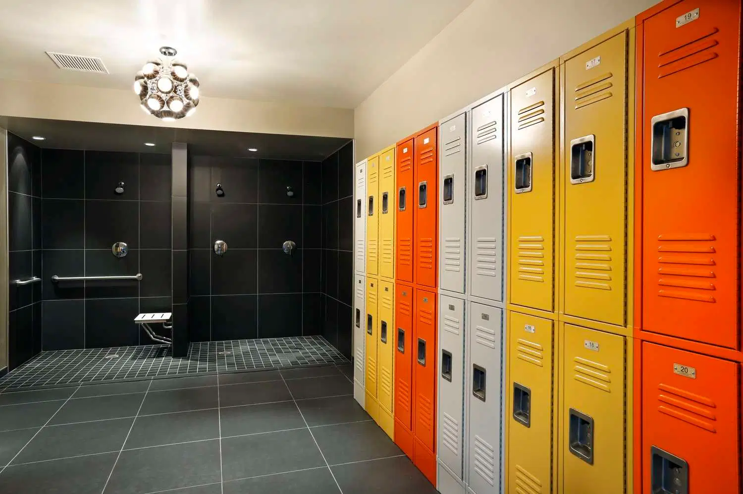 University House, Tempe – Amenities