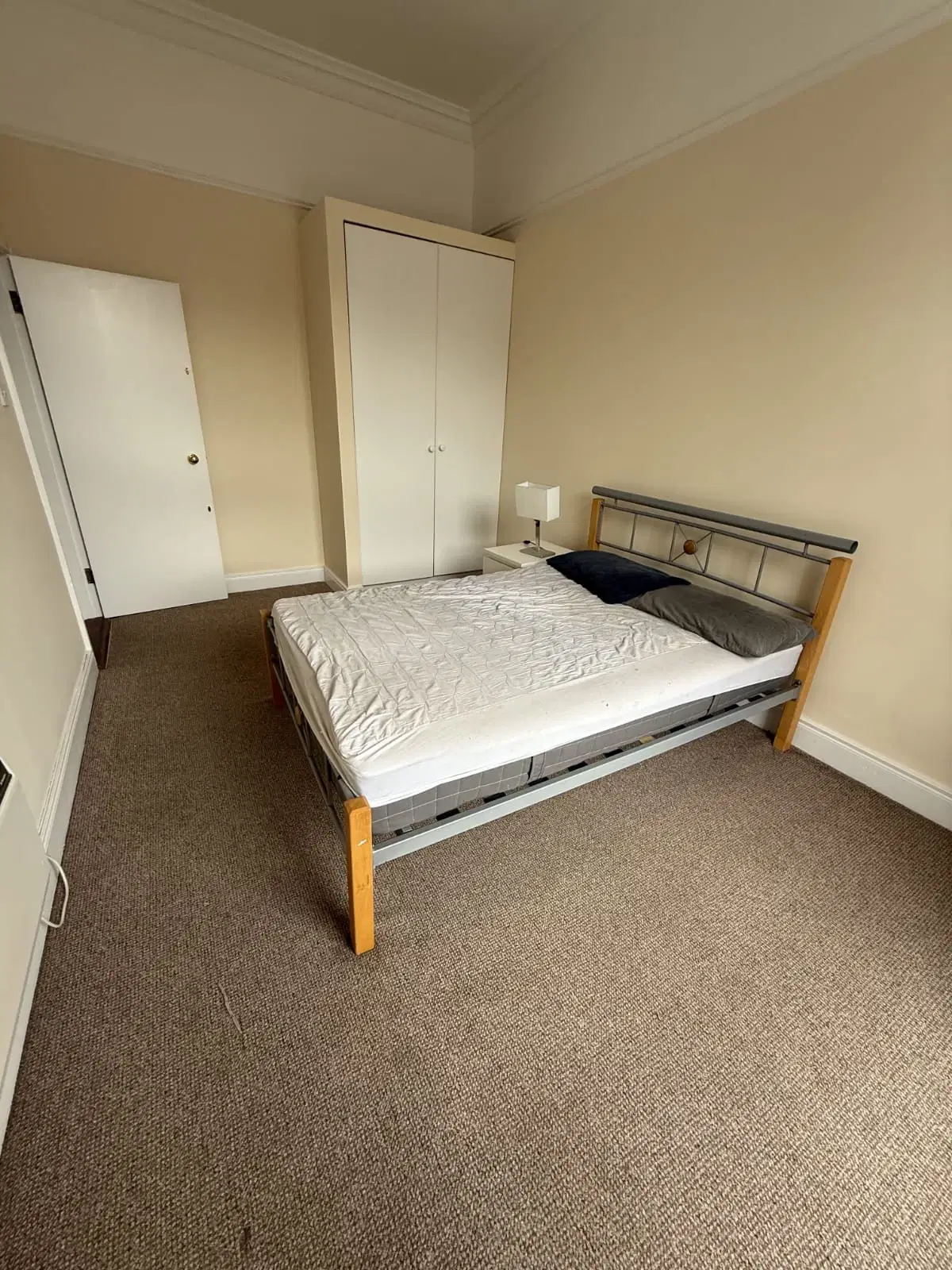 Room in a 2 Bedroom Apartment, Charles Street Great, Mountjoy, Dublin 1