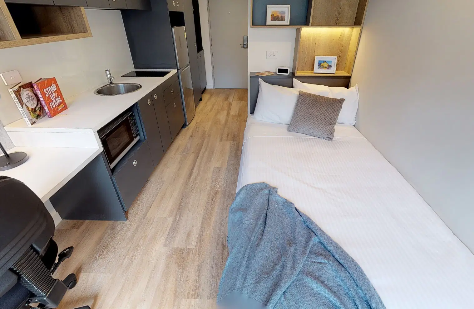 UniLodge Royal Melbourne, Melbourne – NRAS Studio with Terrace
