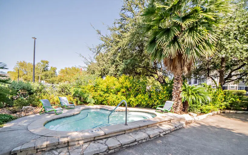 Estates at East Riverside, Austin – Amenities