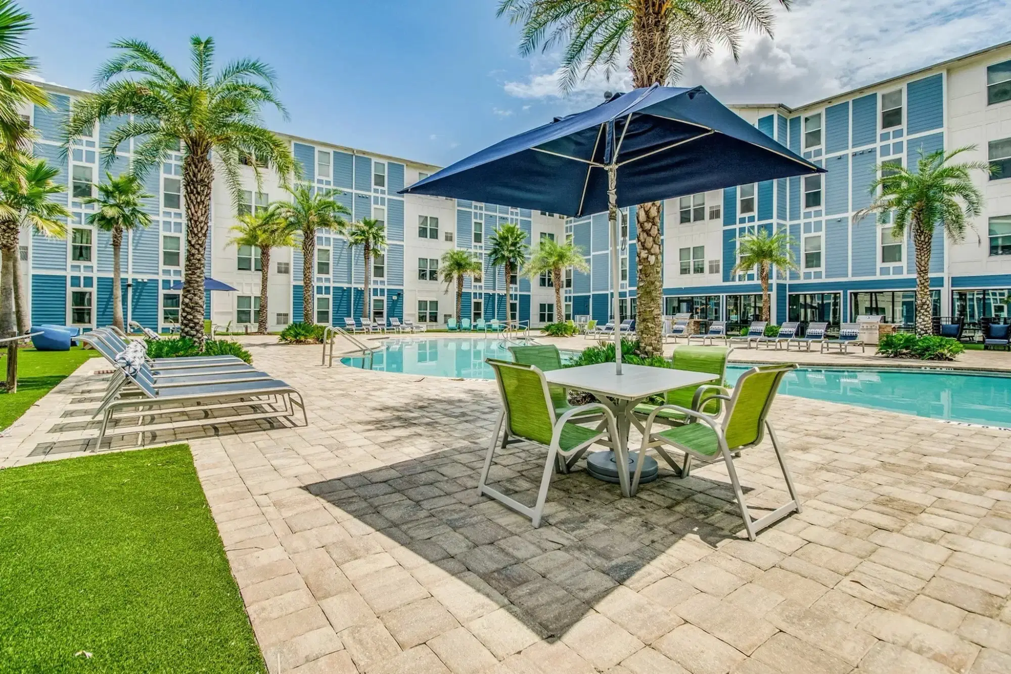 The Next, Pensacola – Exterior