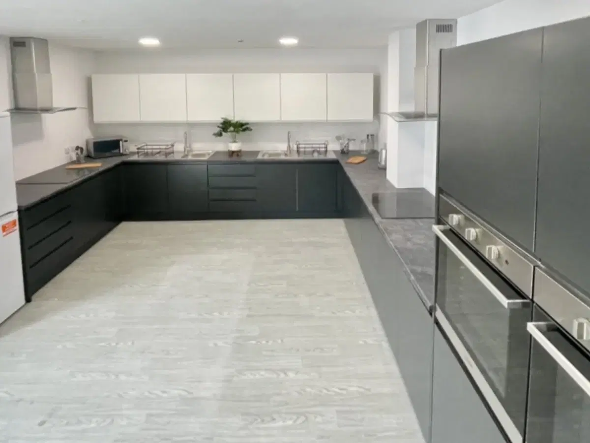 Northgate House, Derby – Kitchen