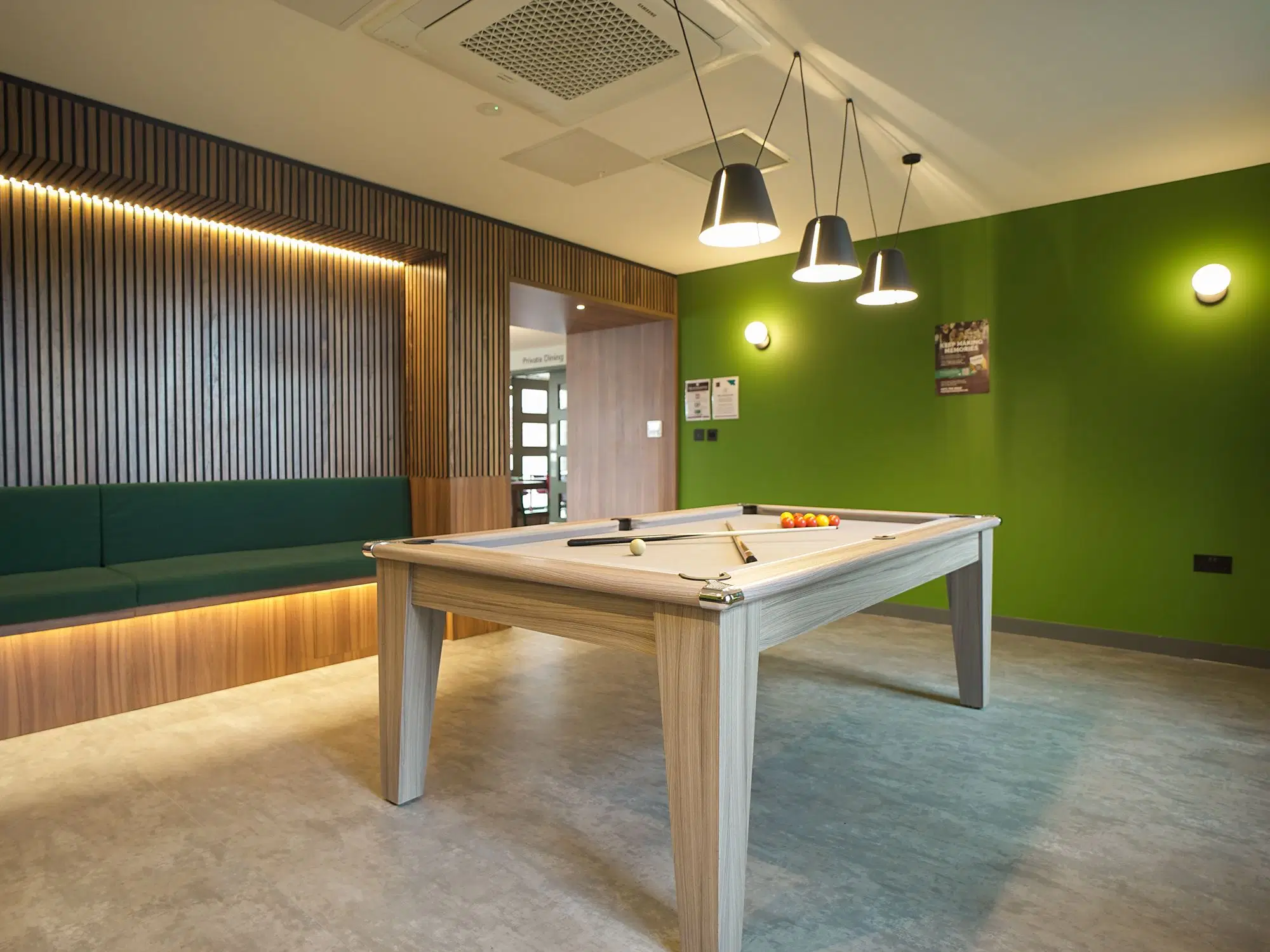 Straits Garden, Egham – Amenities