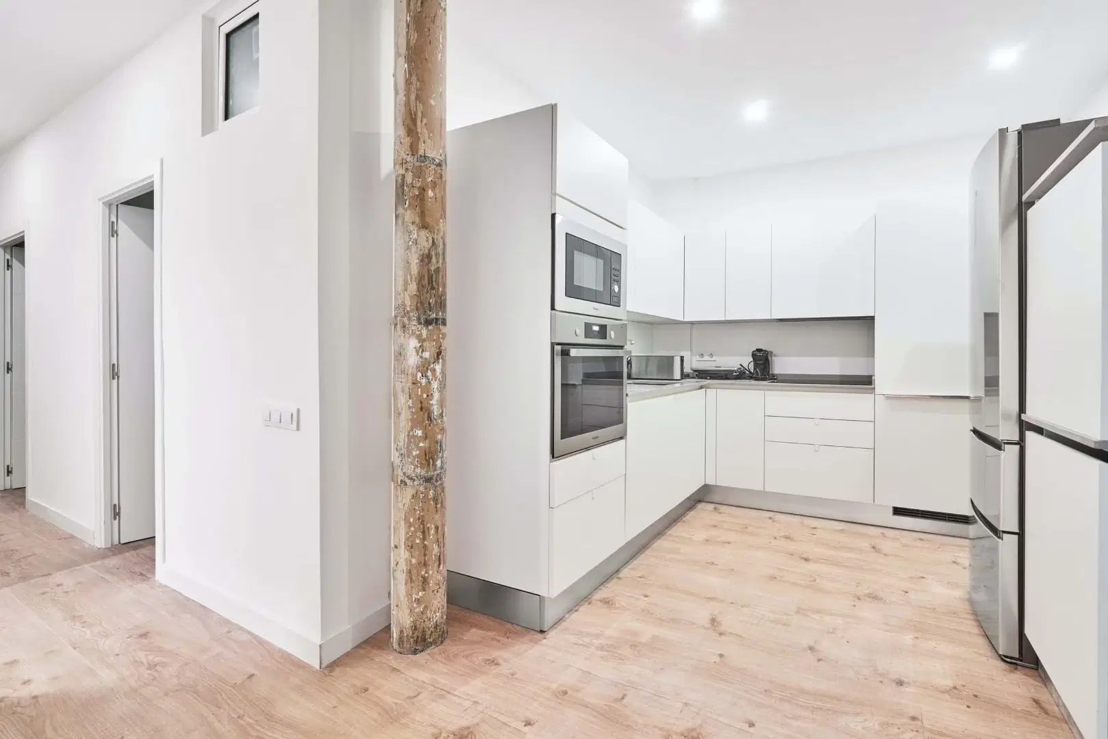 SPC 8002, Barcelona – #85122: Room in a 9 Bedroom 2 Bathroom (Carrer Dels Escudellers)