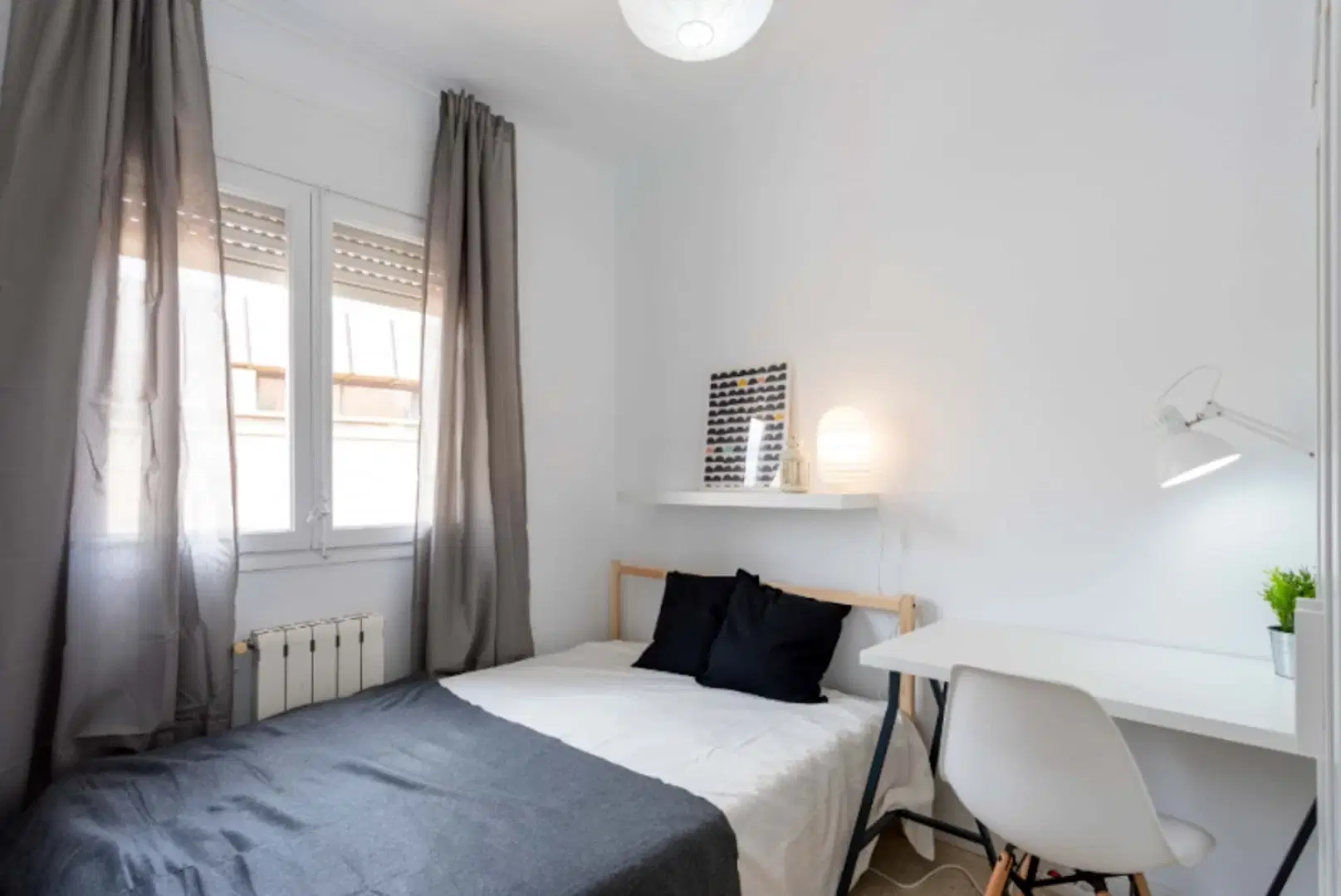 SPC 8002, Barcelona – #87002: Room in a 5 Bedroom 1 Bathroom (Carrer De Josep Anselm Clavé)