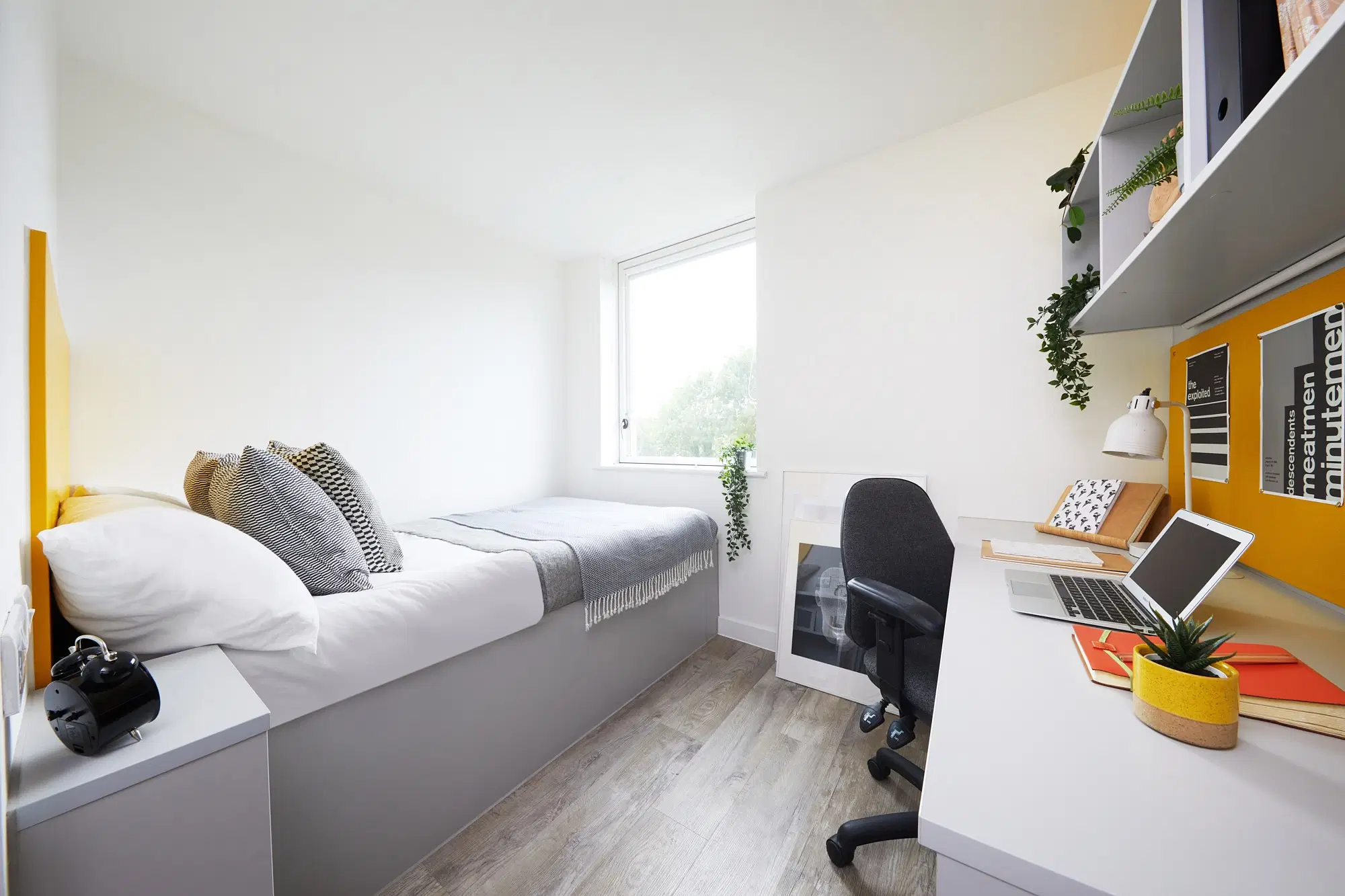 Collegiate Cathedral Point, Winchester – Silver Ensuite
