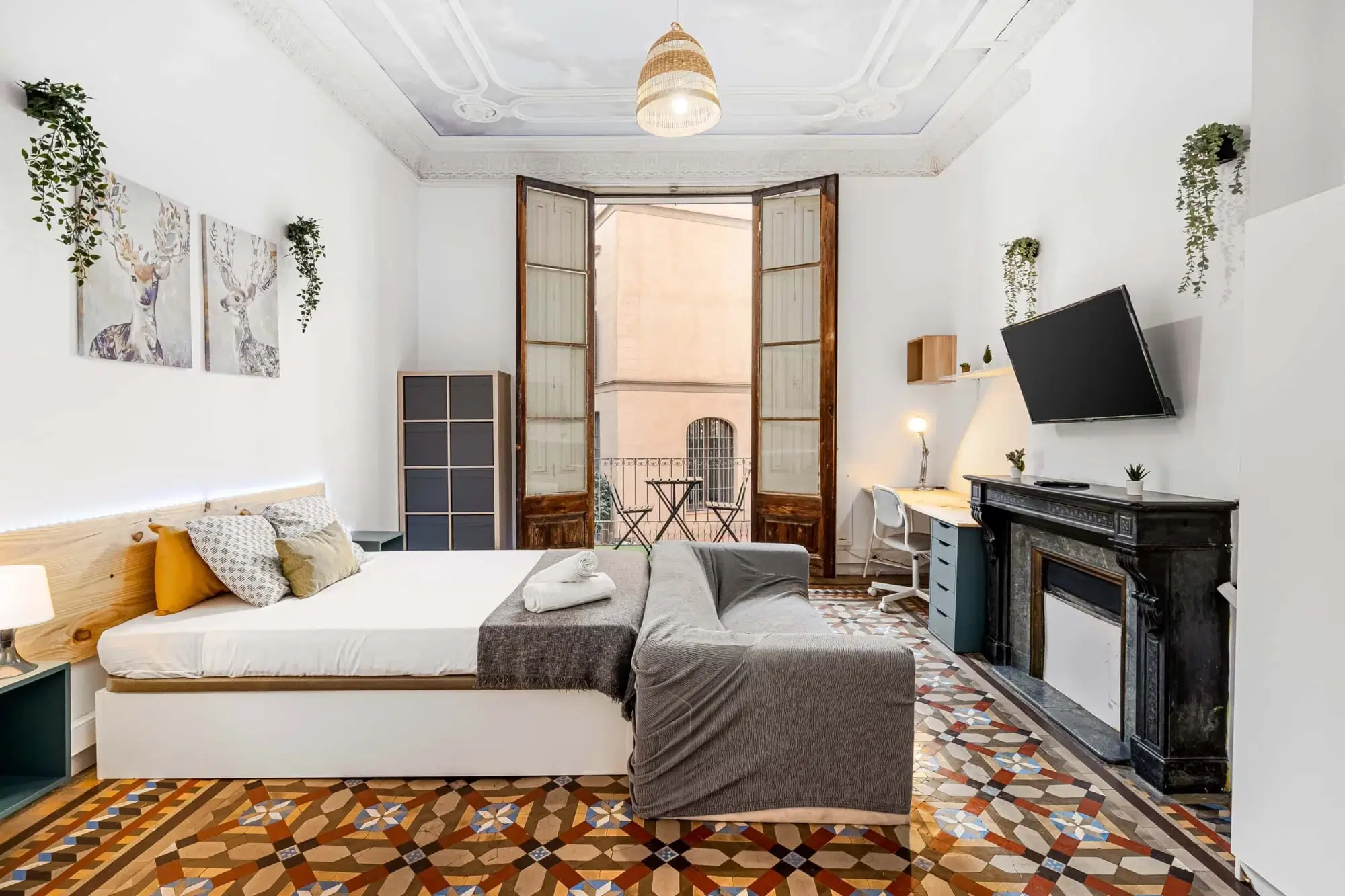 SPC 8003, Barcelona – #87289: Room in a 7 Bedroom 3 Bathroom (Via Laietana)