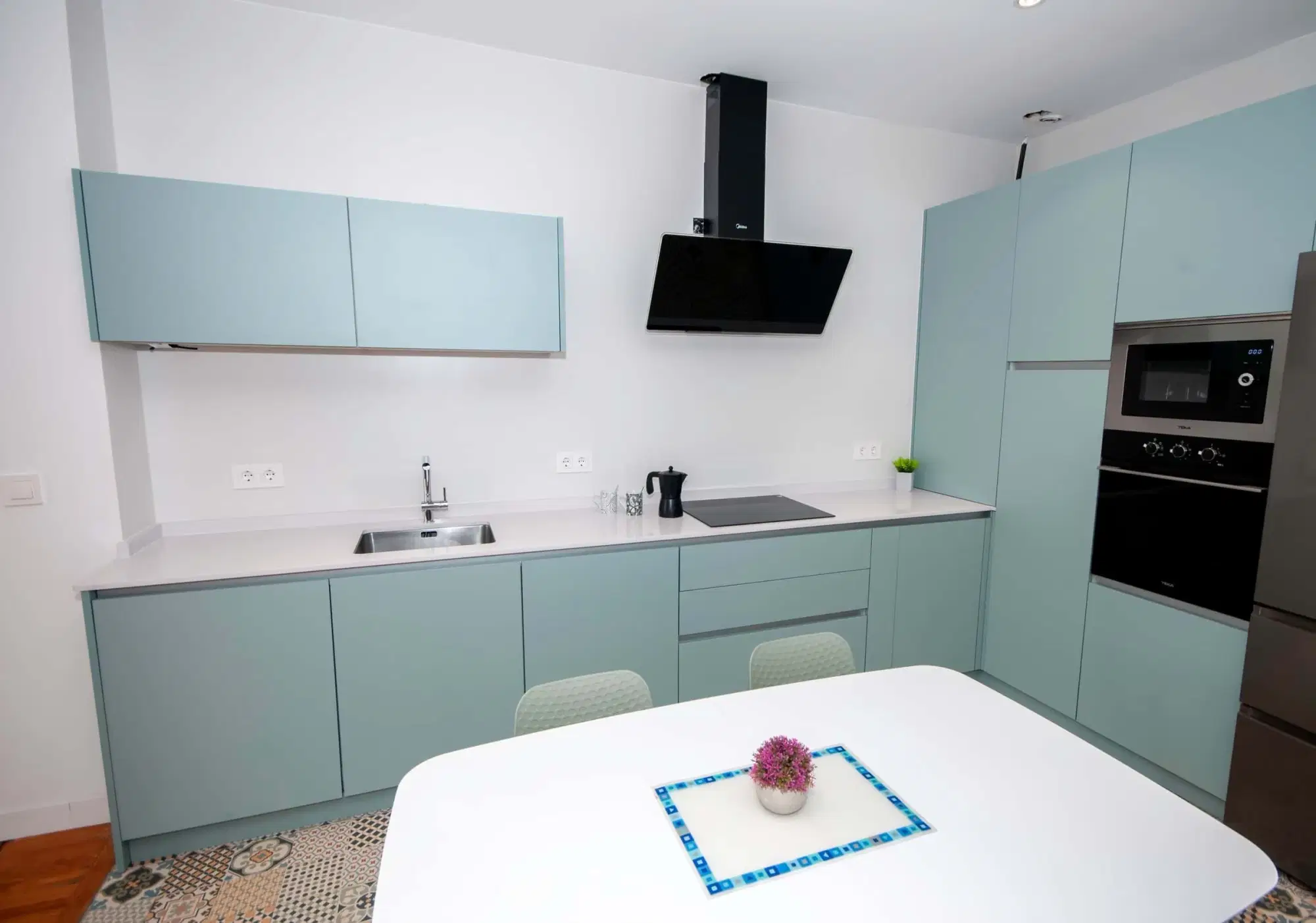 SPC 28010, Madrid – Kitchen
