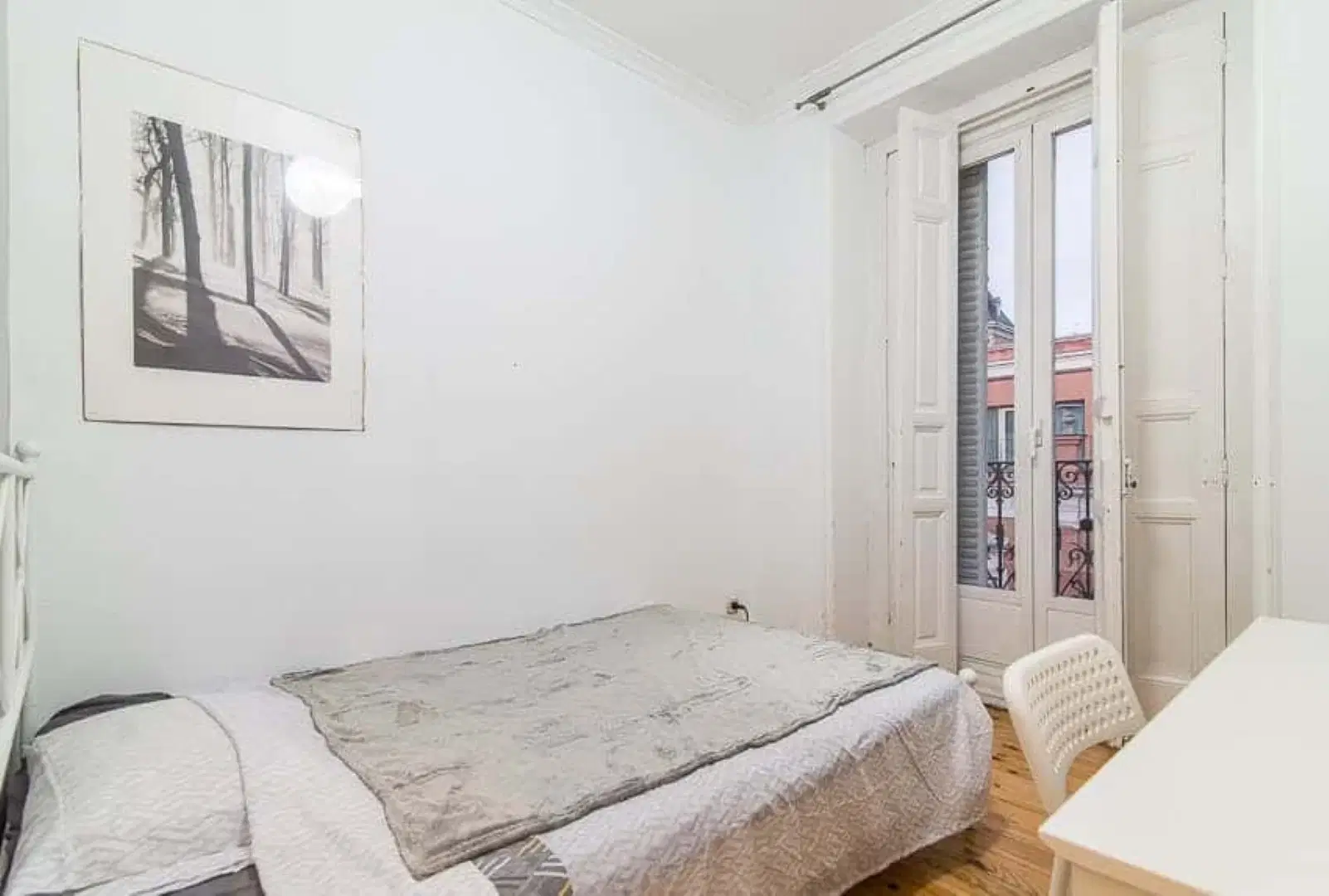 SPC 28012, Madrid – #88547: Room in a 6 Bedroom 2 Bathroom (Calle Del Duque De Rivas)