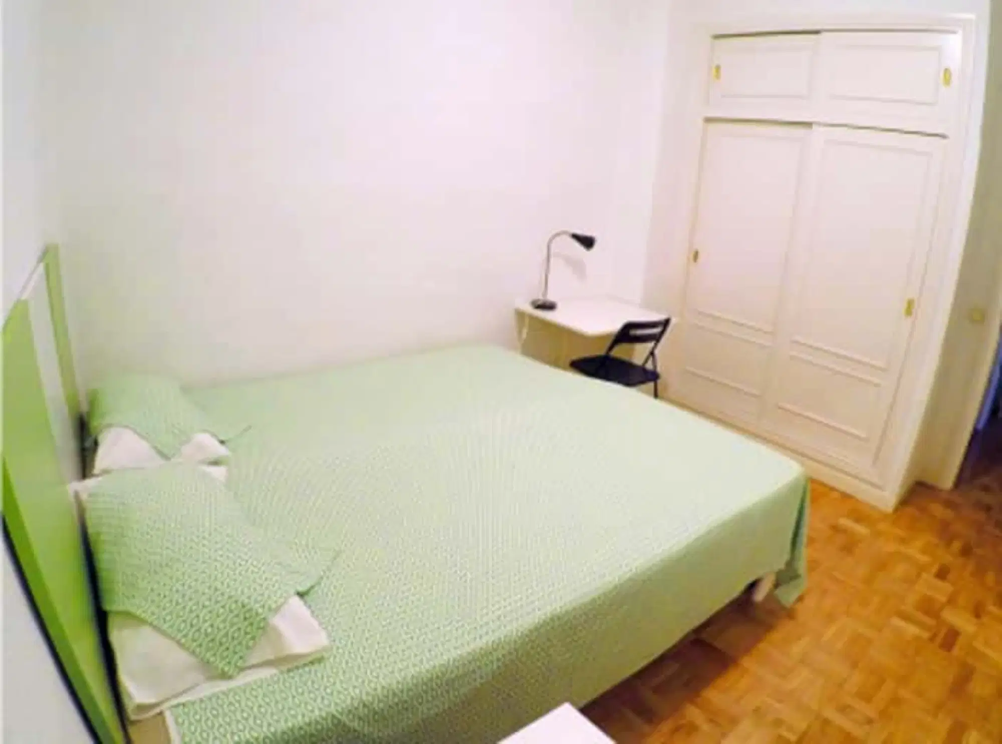 SPC 28010, Madrid – #185339: Room in 4 Bedroom 2 Bathroom (Paseo Del General Martínez Campos)