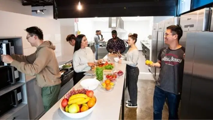 UniLodge Carlton, Melbourne – Kitchen