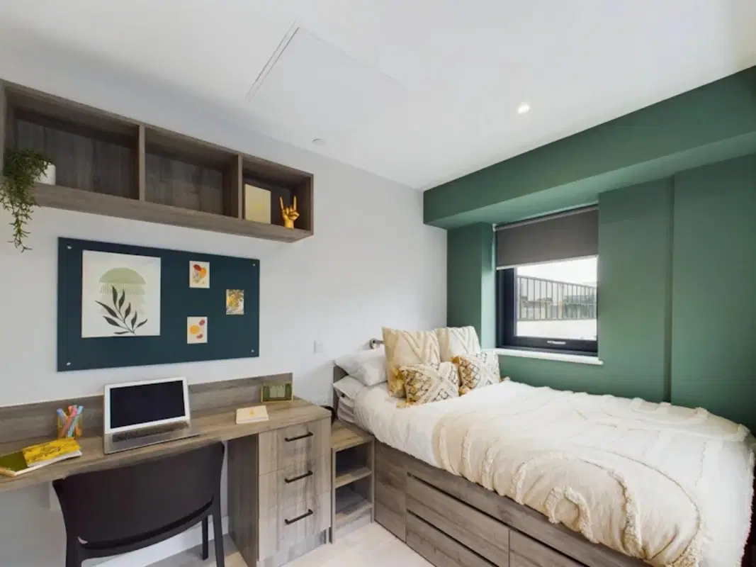 Crown Place, Nottingham – Diamond Ensuite
