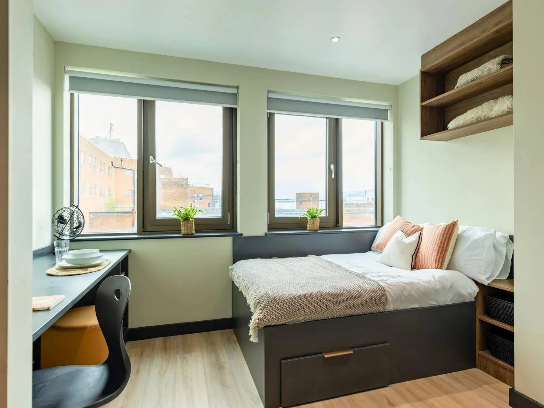 Crown House, Brighton – Luxury Studio Sea View