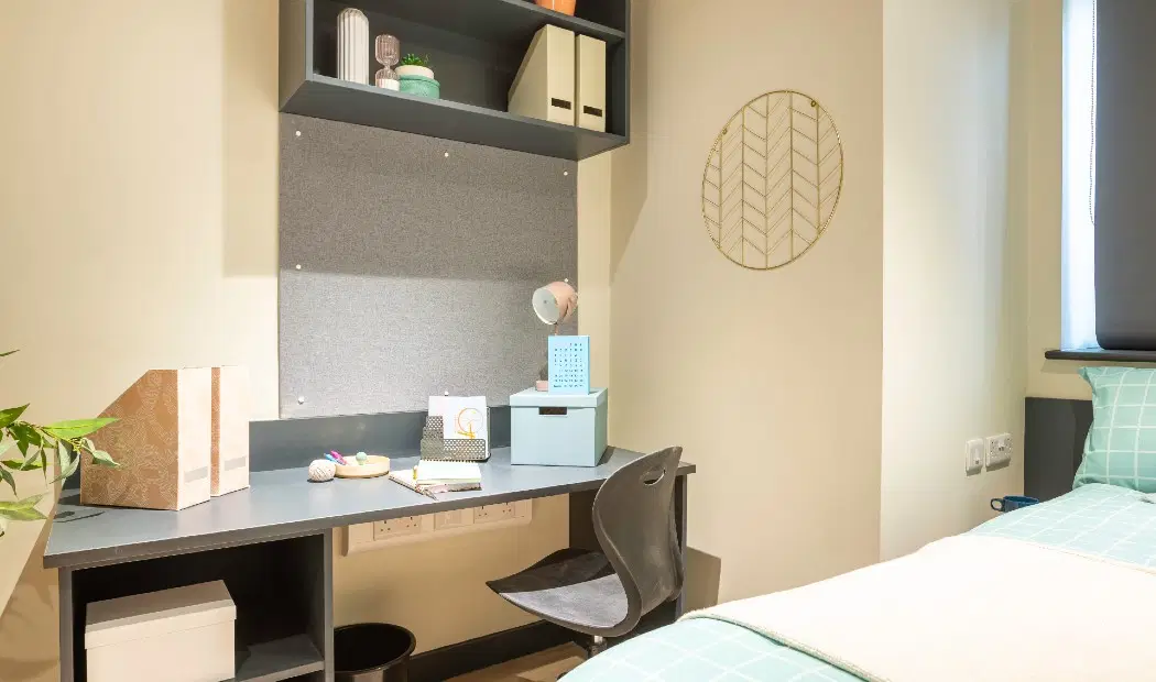Crown House, Brighton – Club Studio