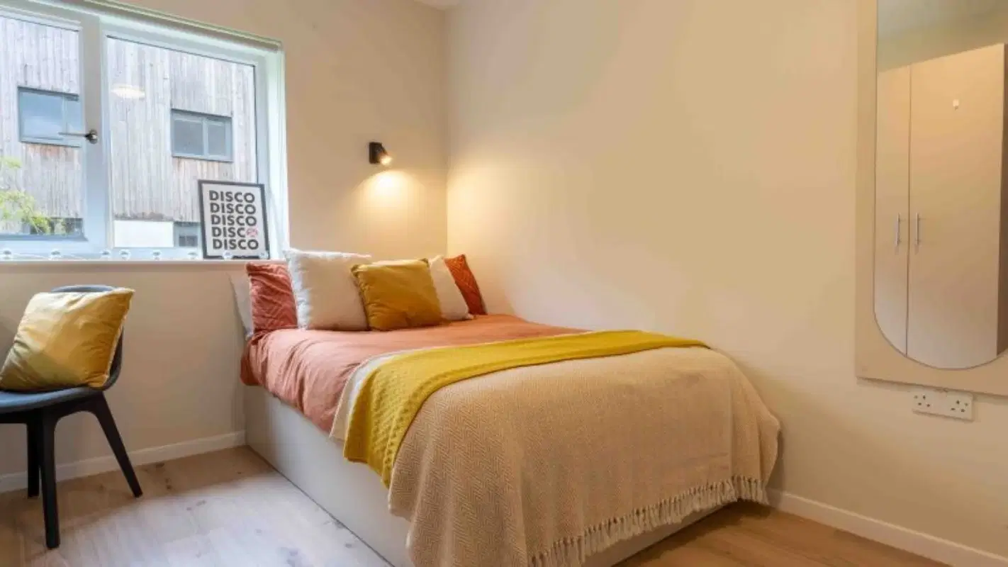 iQ The Pad, Egham – Saver En Suite