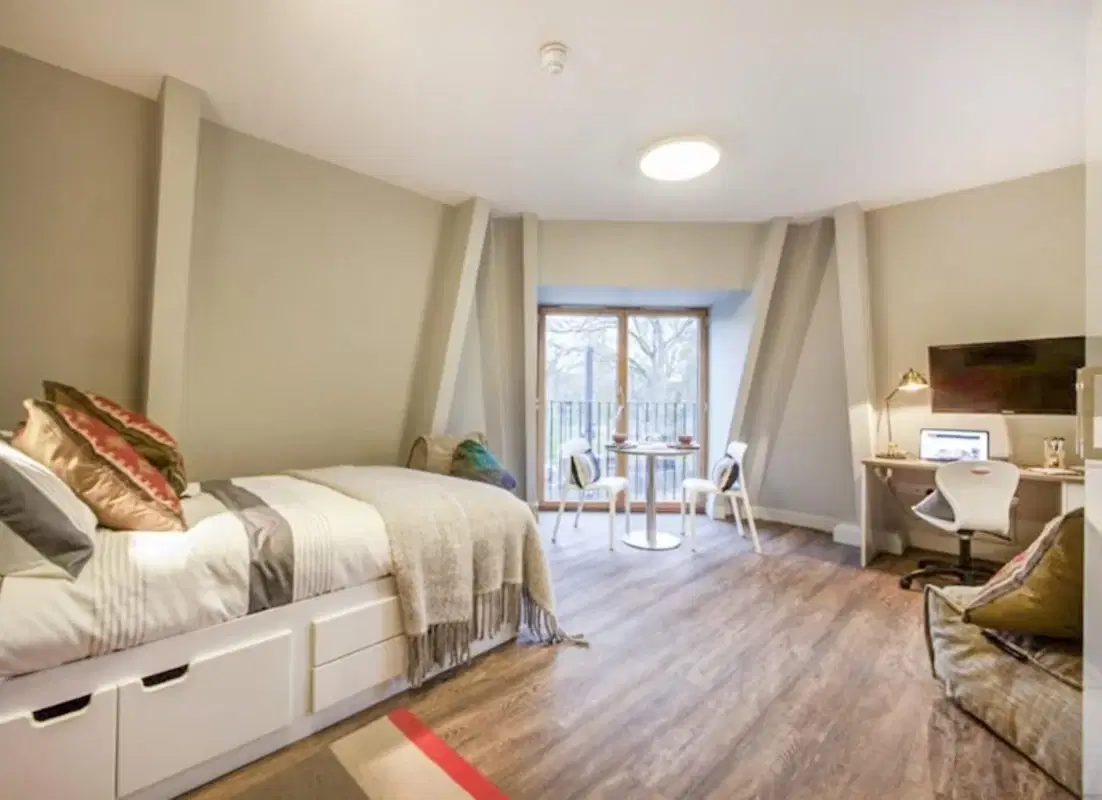 Halsmere Studios, London – Deluxe Studio