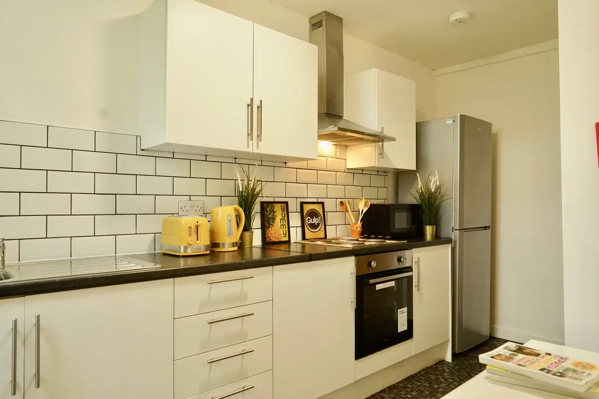 Carfax Court Flats, Manchester – Kitchen