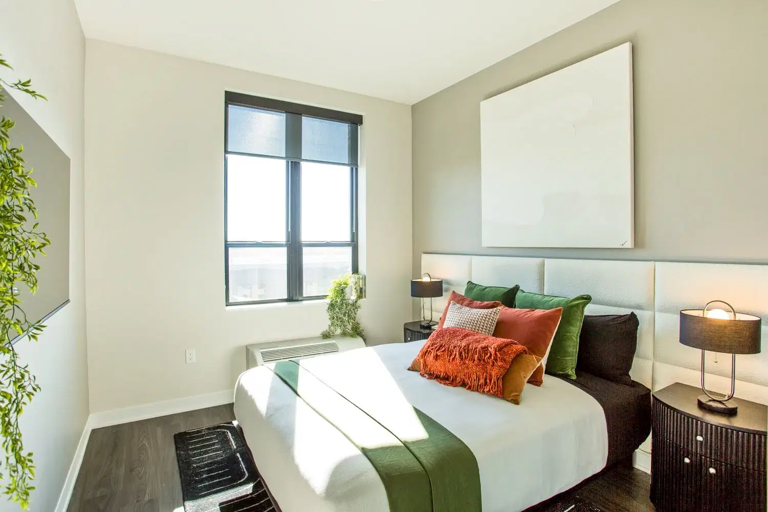 Roxford At The Crosswalks, Kansas – 2 Bed 2 Bath