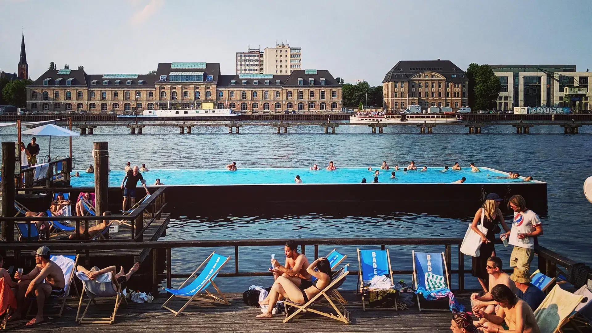 The FIZZ Berlin, Berlin – Exterior