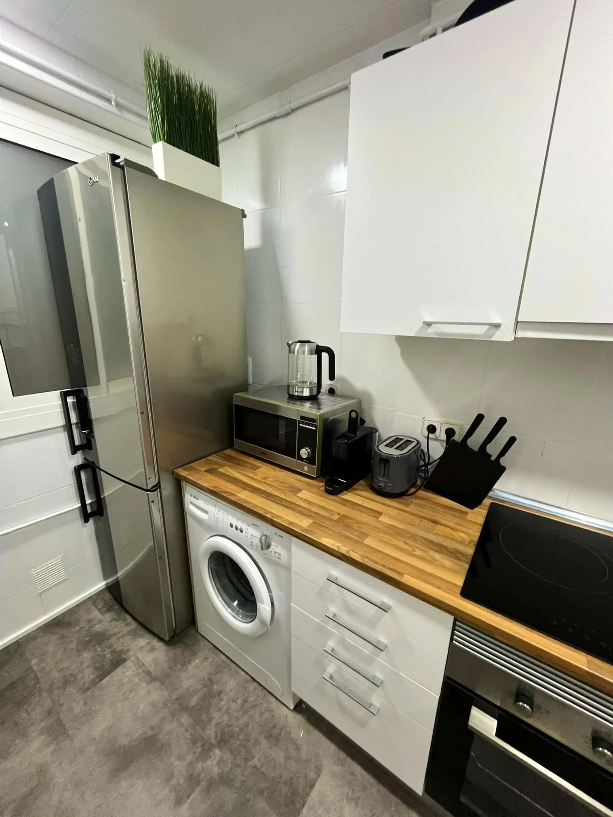 SPC 8011, Barcelona – Amenities
