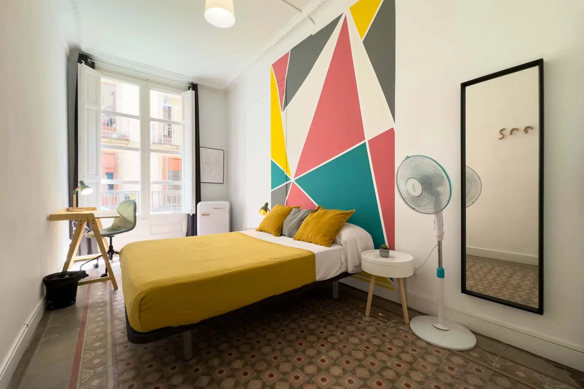 SPC 8001, Barcelona – #84970: Room in a 2 Bedroom 1 Bathroom (Carrer De La Unió)