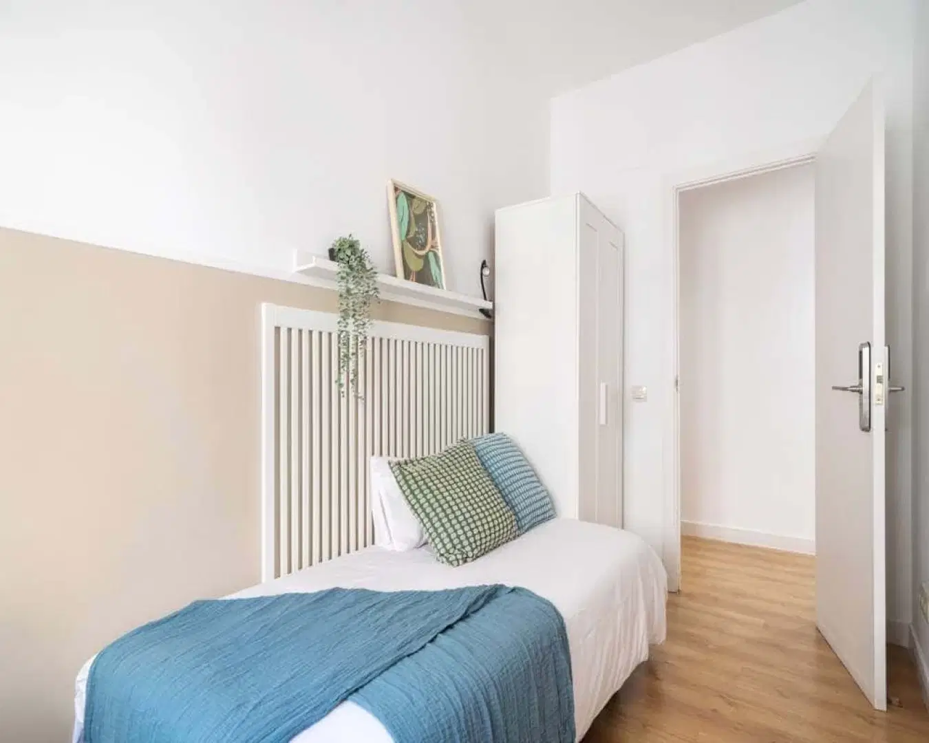 SPC 28009, Madrid – #120921: Room in 8 Bedroom 5 Bathroom (Calle De Alcalá)