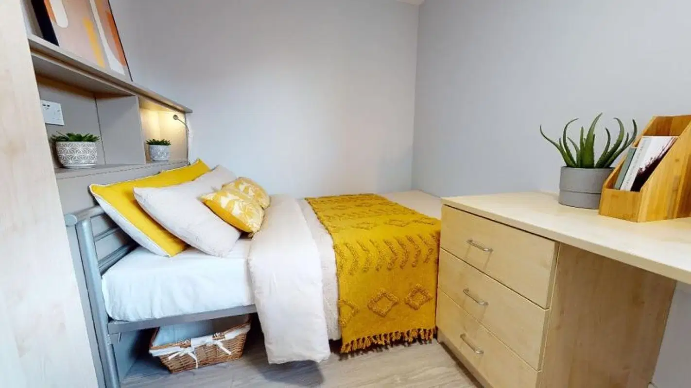 iQ Will Wyatt Court, London – Gold En Suite DDA