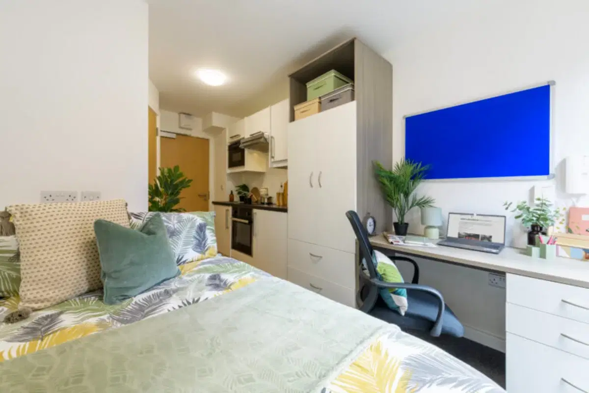 Haymarket, Edinburgh – Affordable Studio