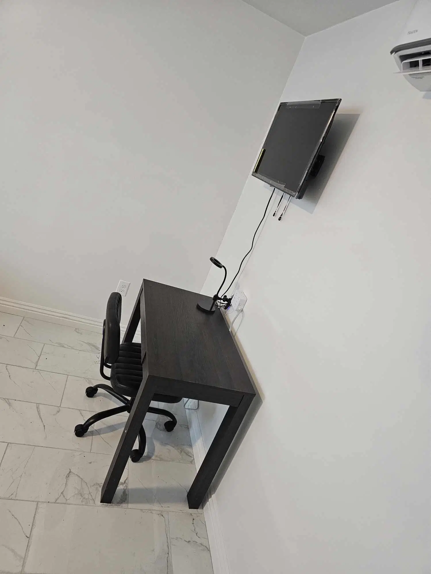 PDP 85008, Phoenix – Amenities