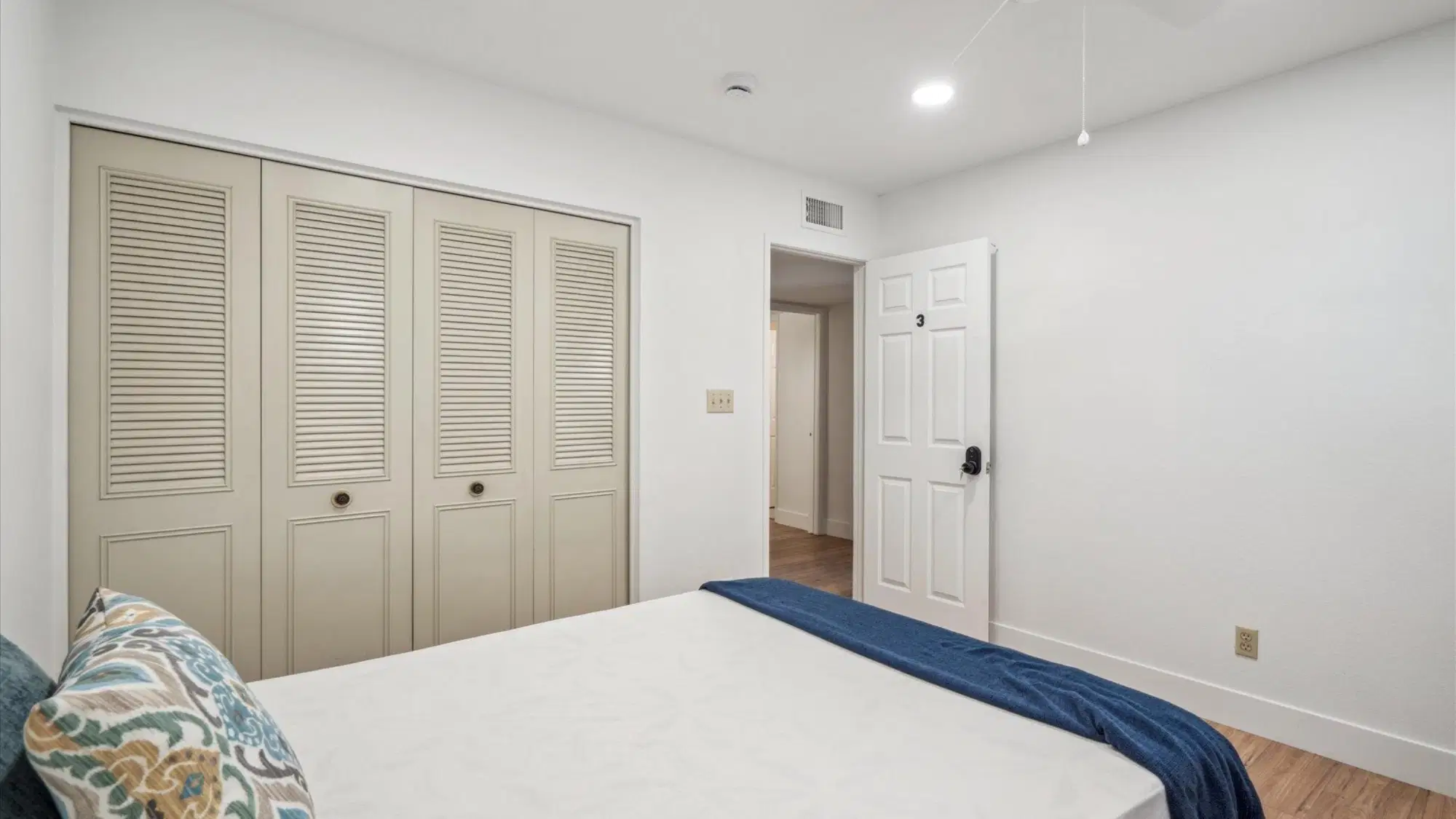 PDP 85033, Phoenix – #45291: Room in 8 Bed 2 Bath